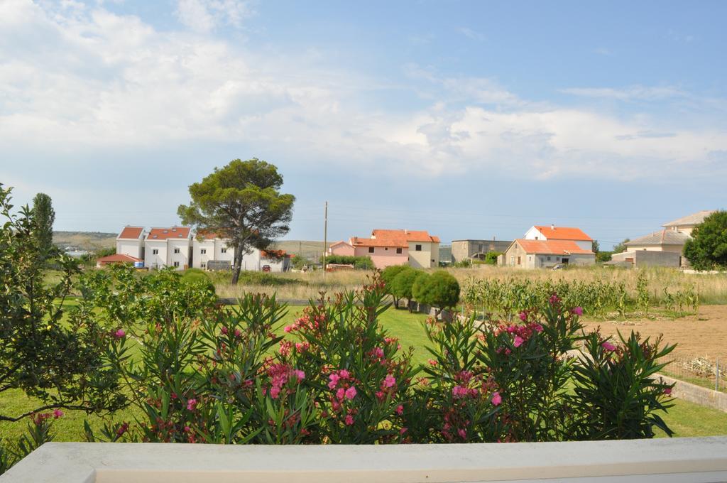 Apartments Smilja Ljubač エクステリア 写真